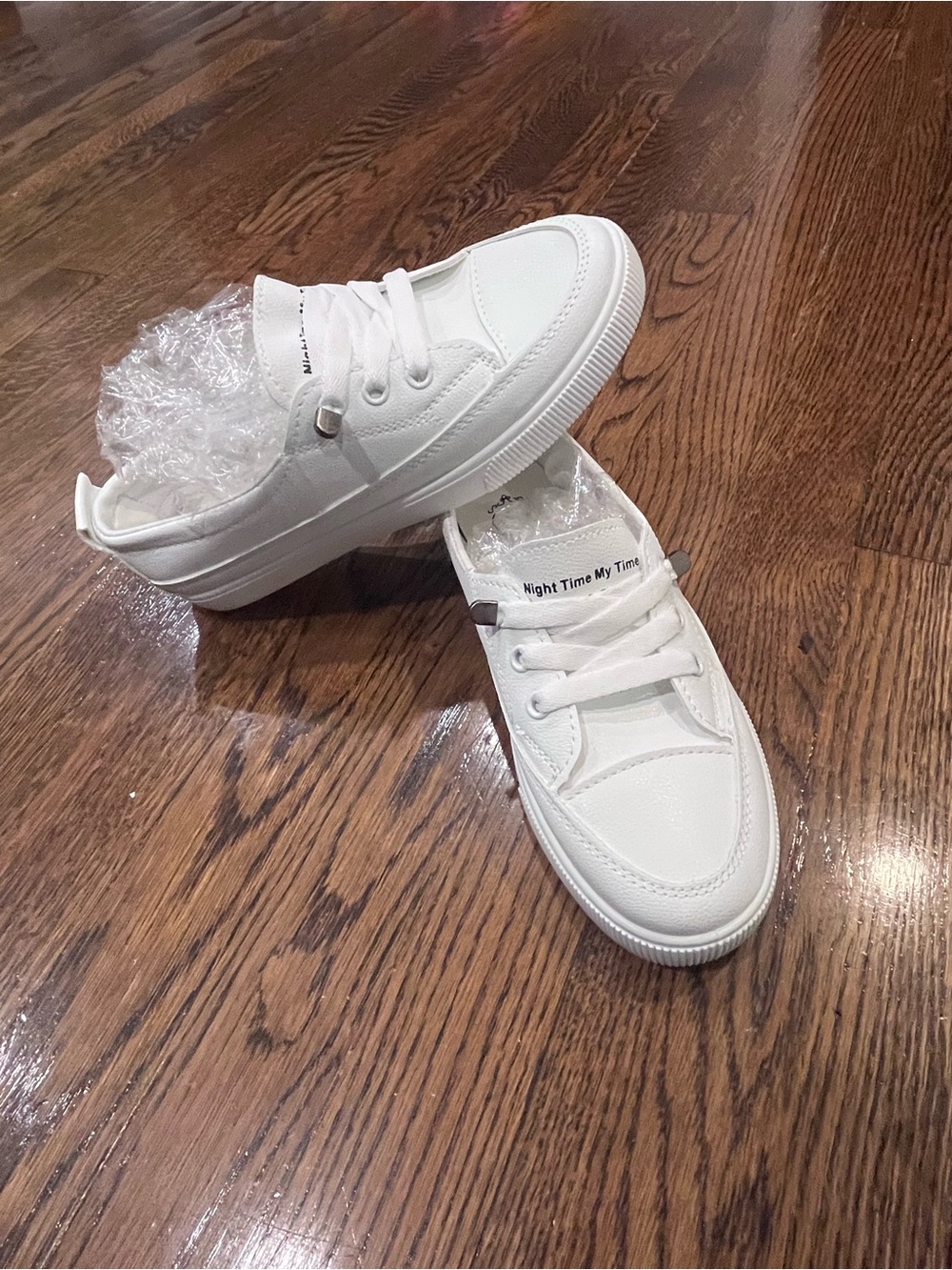 White Casual Low-Top Sneakers